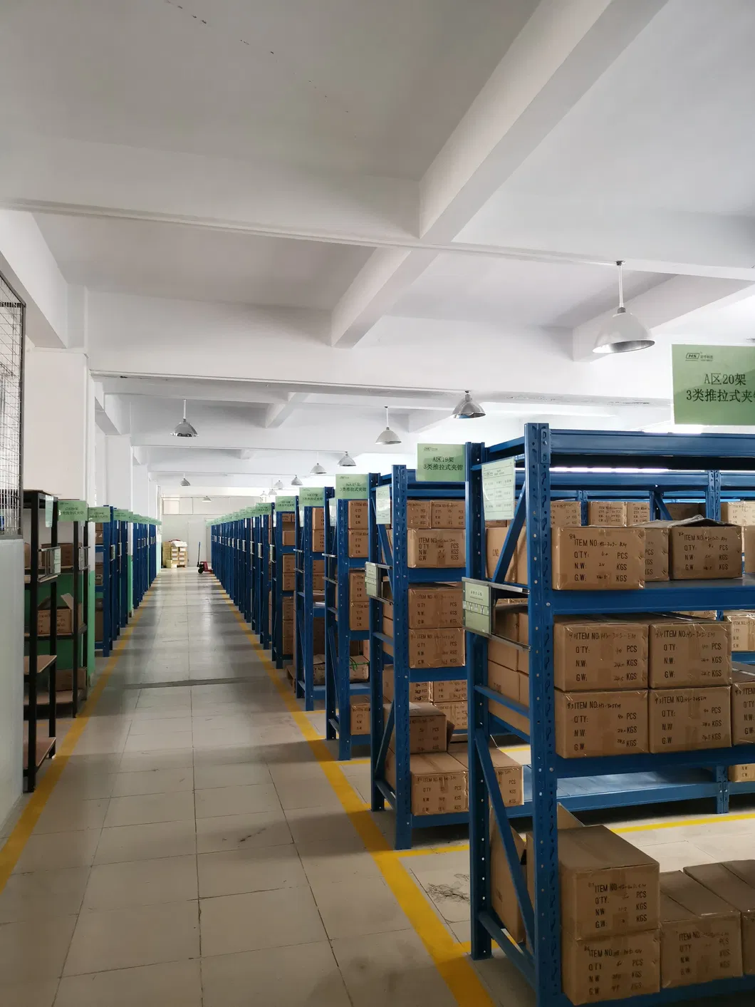 HS-12050-Sm Vertical Handle Toggle Clamp with Bar Opens 90 Degree